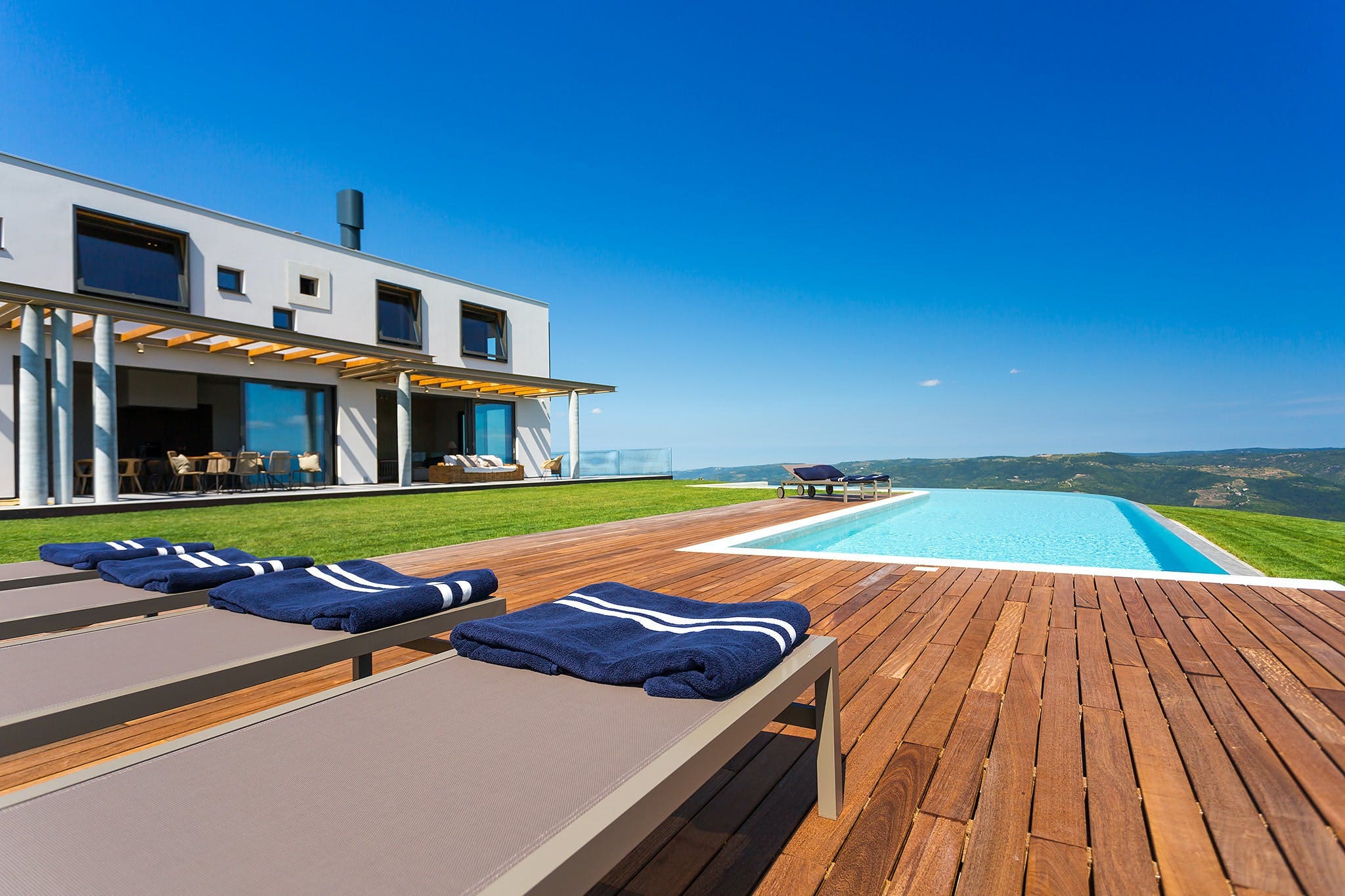 Villa Mirna Zamask: Luxury 3-Bedroom Villa with Heated Pool, Istria