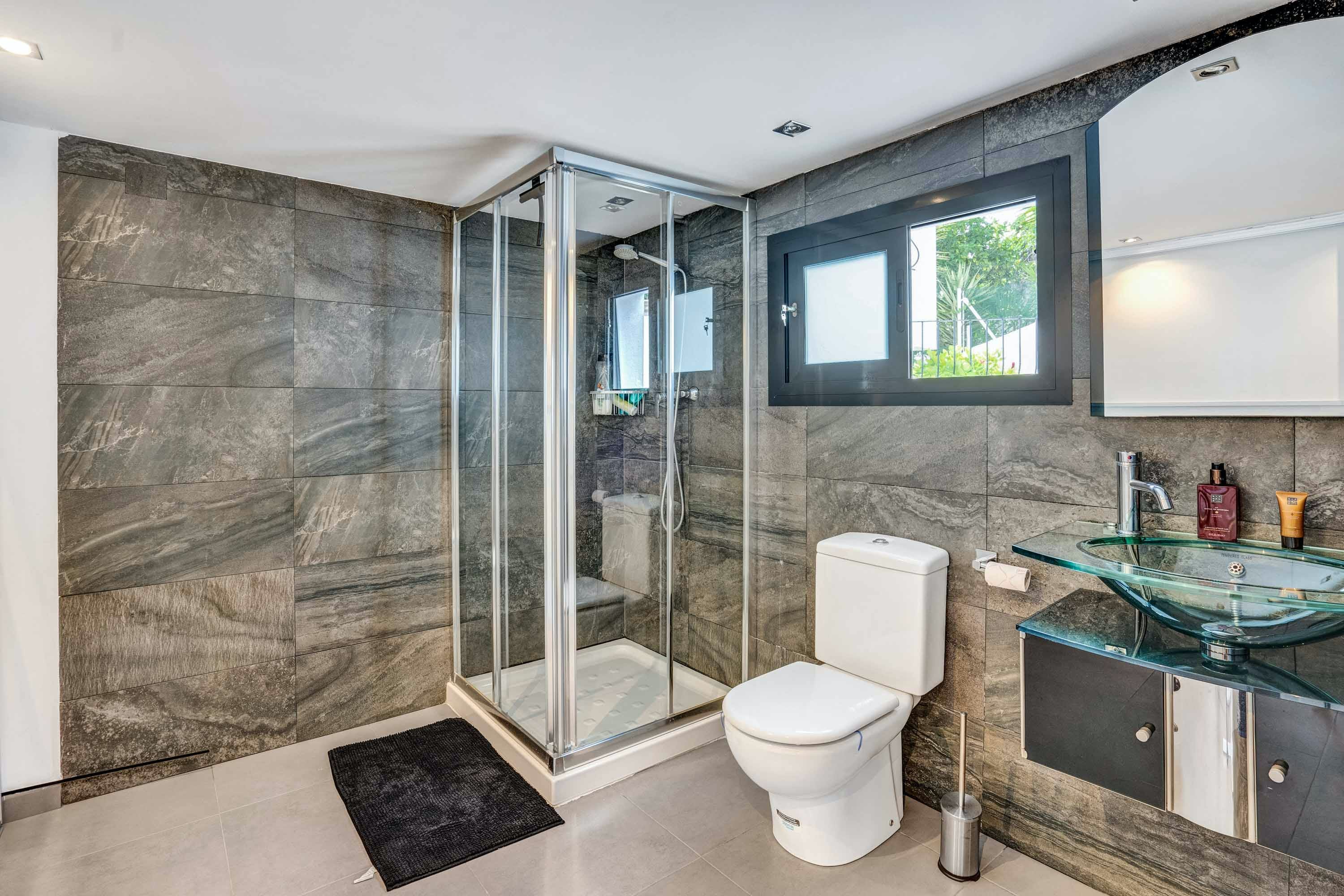 Villa Morisca Moraira: Luxury 5-Bedroom Villa with Private Pool and Sea Views, Moraira