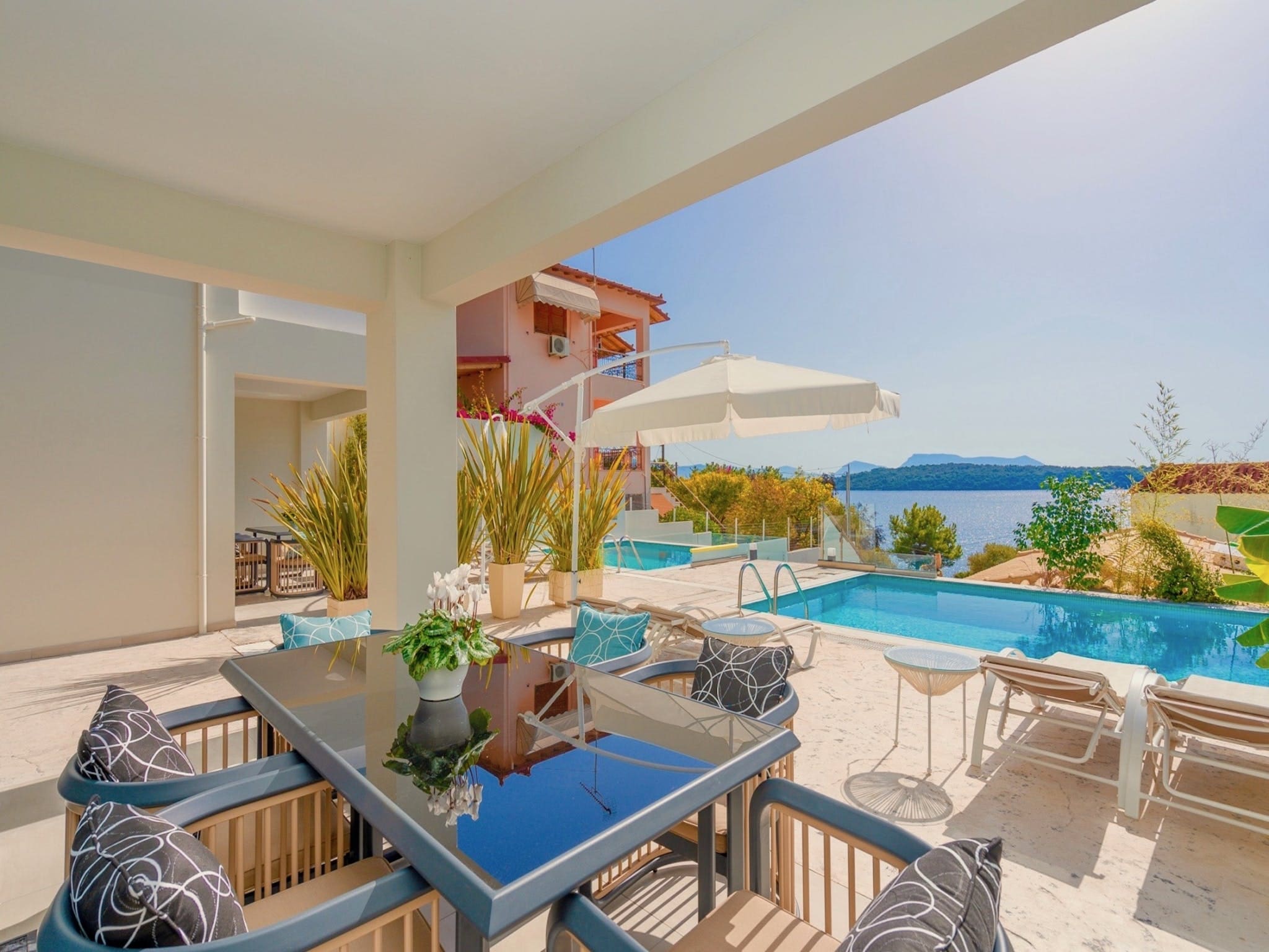 Villa Ostria Vasiliki Lefkada: Chic 2-Bedroom Apartment with Private Pool and Sea Views, Lefkada