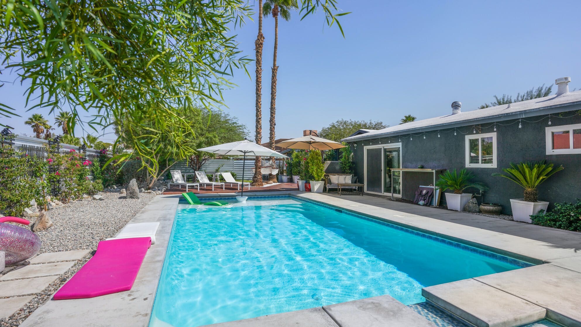 Villa Aurore Mojave Cathedral City: Luxury 3-Bedroom Villa with Heated Pool and Hot Tub, Cathedral City