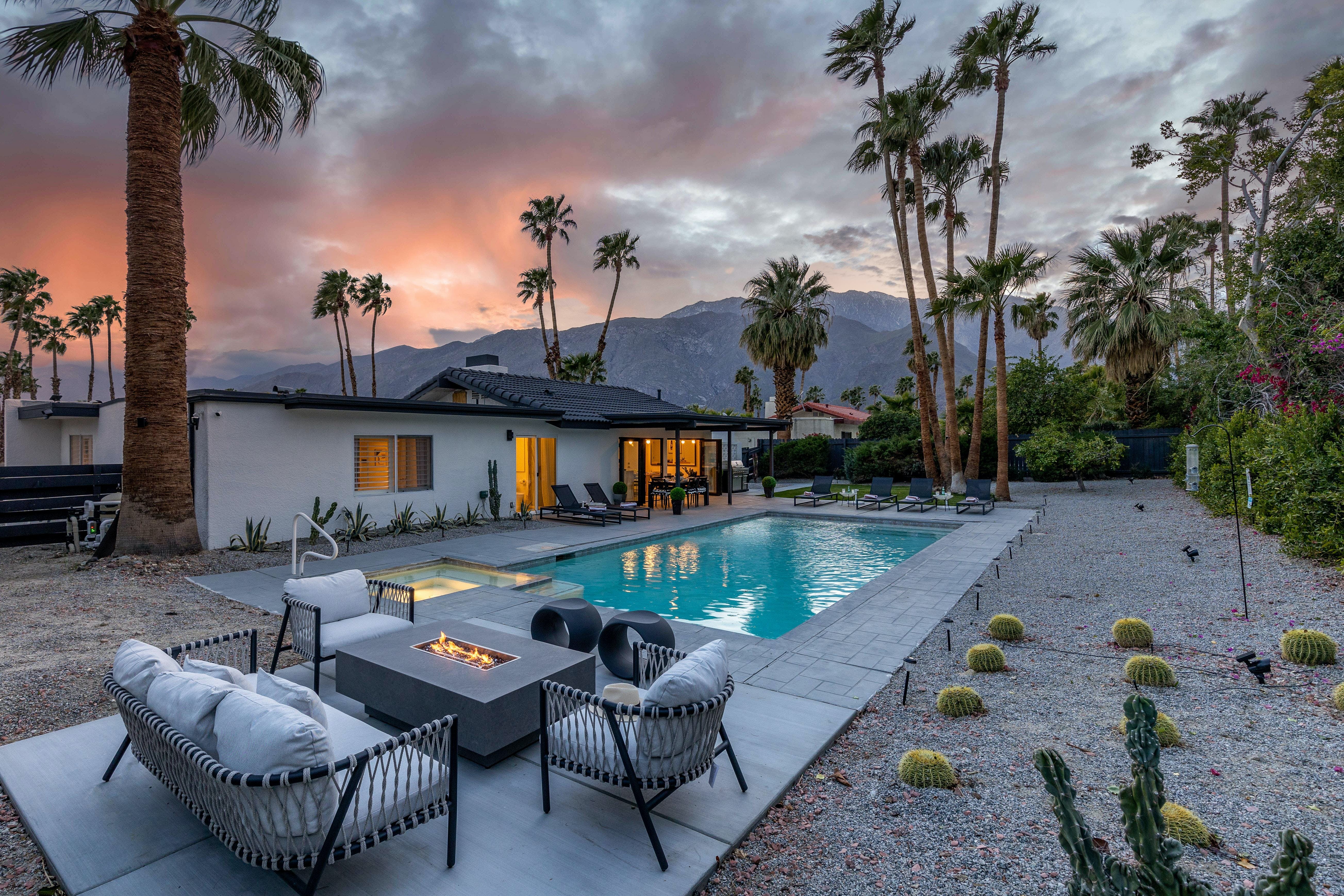 Villa Boreas Tahquitz Palm Springs-845634: Luxury 3-Bedroom Villa with Private Pool and Hot Tub, Palm Springs