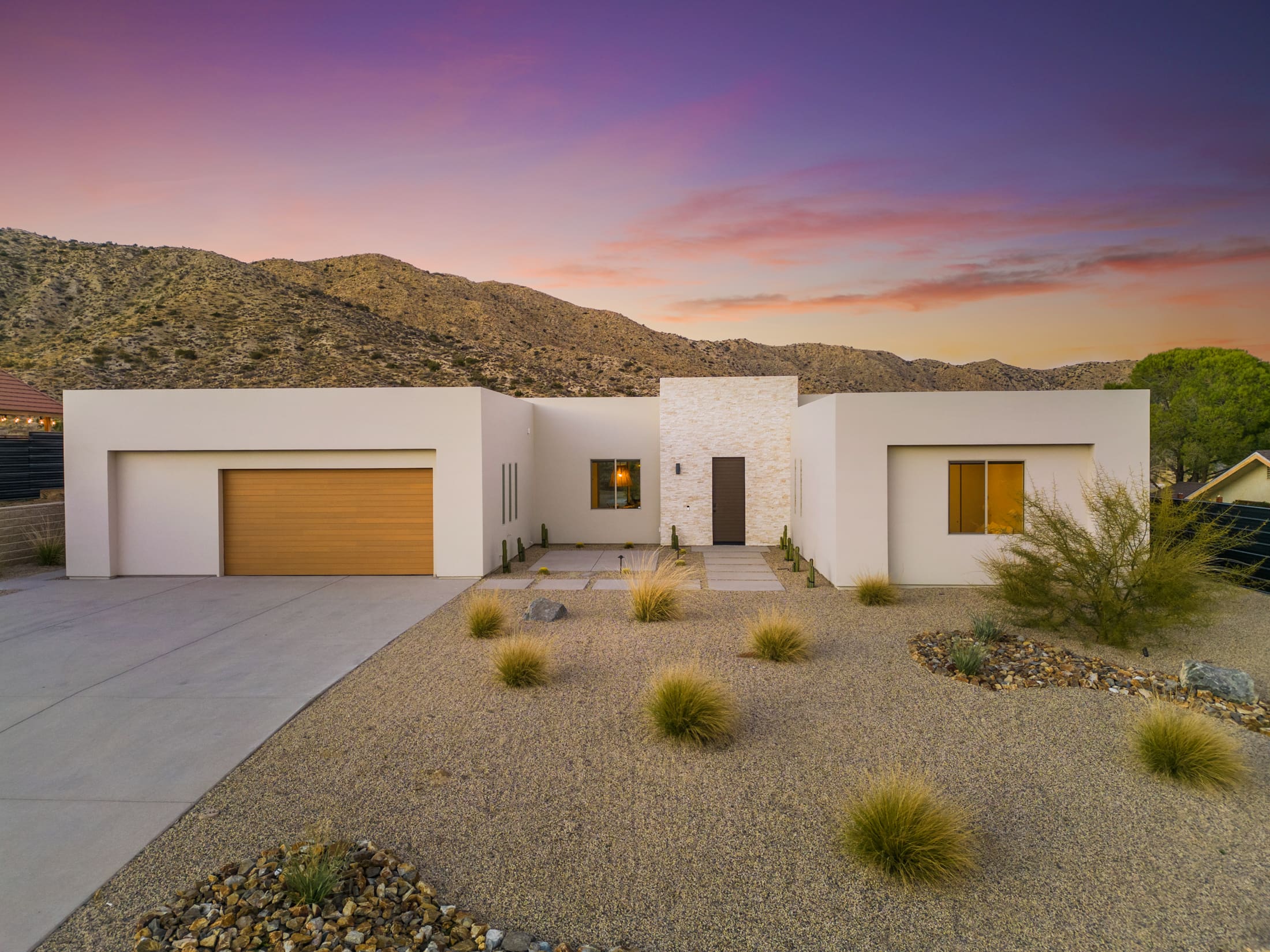 Villa Ocotillo Yucca Valley Yucca Valley: Luxury 3-Bedroom Villa with Heated Pool and Hot Tub, Yucca Valley