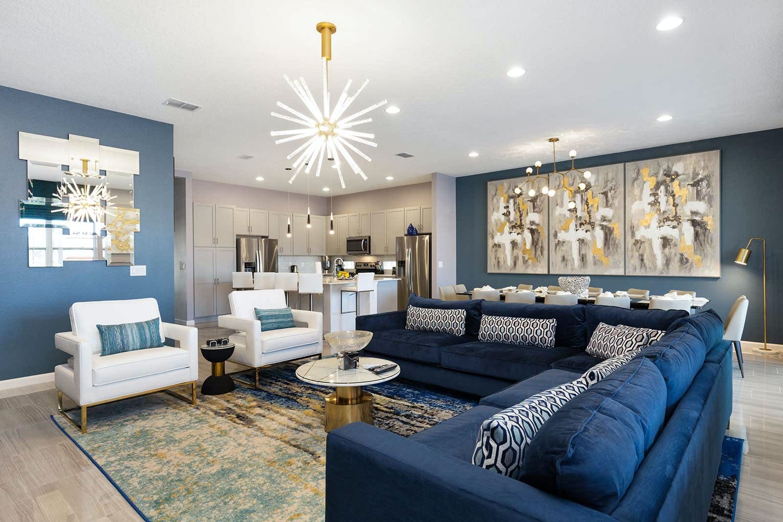 Villa Palmetto Auburndale: Luxury 10-Bedroom Villa with Pool, Tennis Court and Hot Tub, Polk County