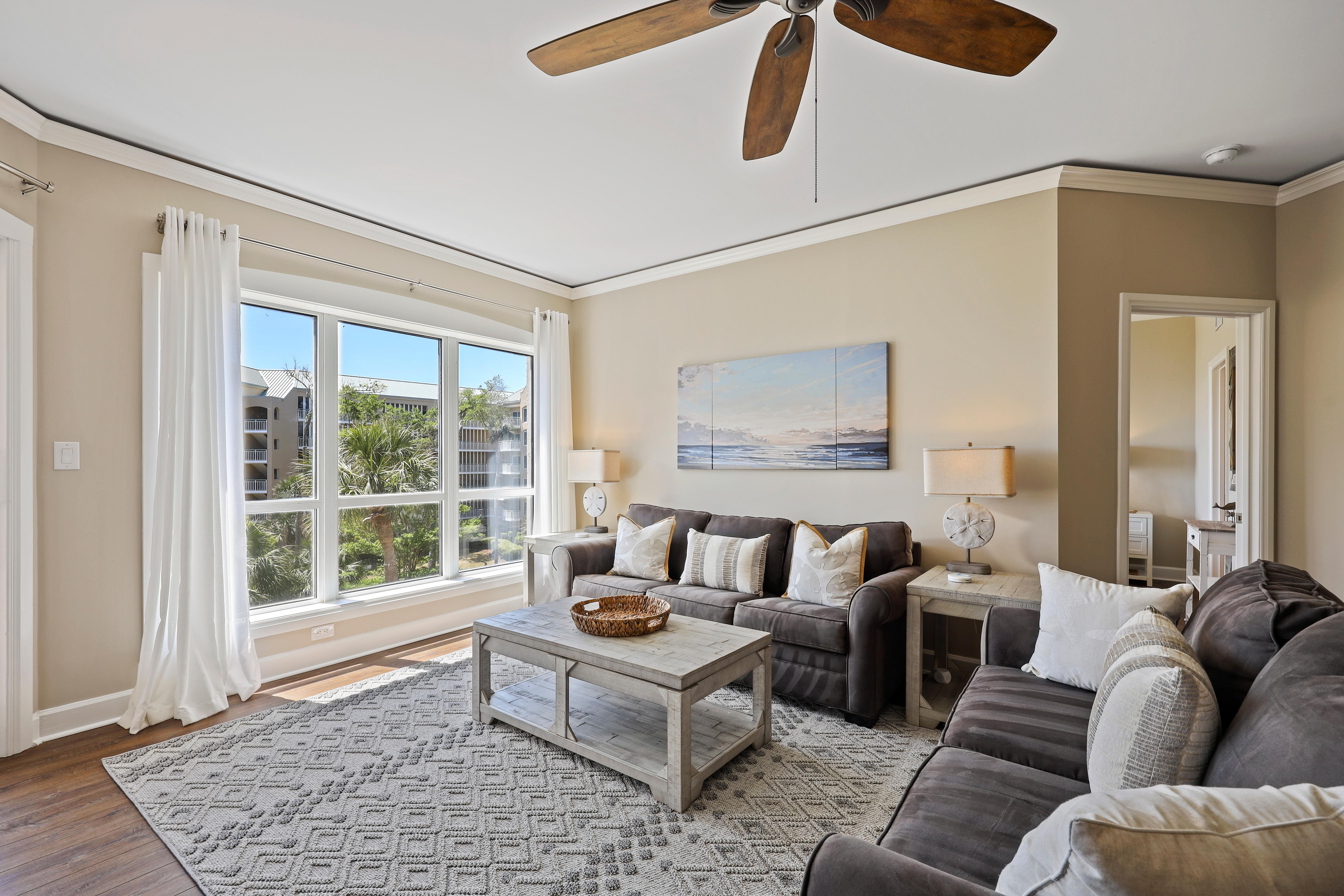 Villa Palmetto Hilton Head Hilton Head: Luxury 2-Bedroom Villa with Ocean Views and Pool, Hilton Head