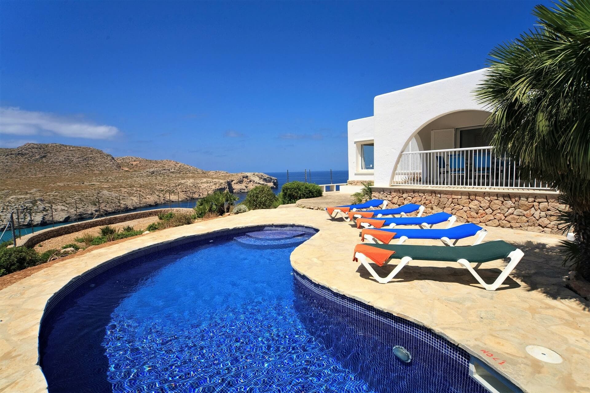 Villa Pinaret Pollença: Luxury 3-Bedroom Villa with Private Pool and Sea Views, Pollença