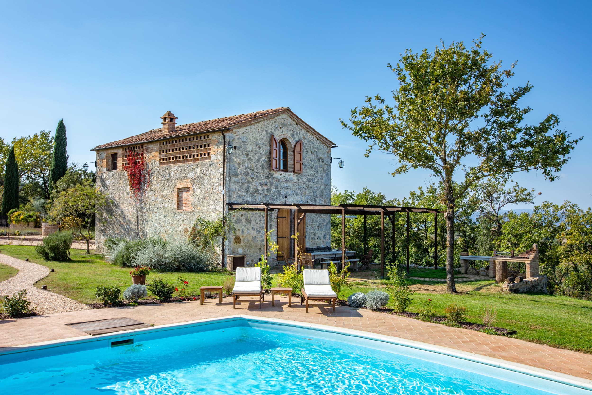 Villa Meridiana Fonterutoli Siena: Opulent 6-Bedroom Villa with Private Gym and Pool, Siena