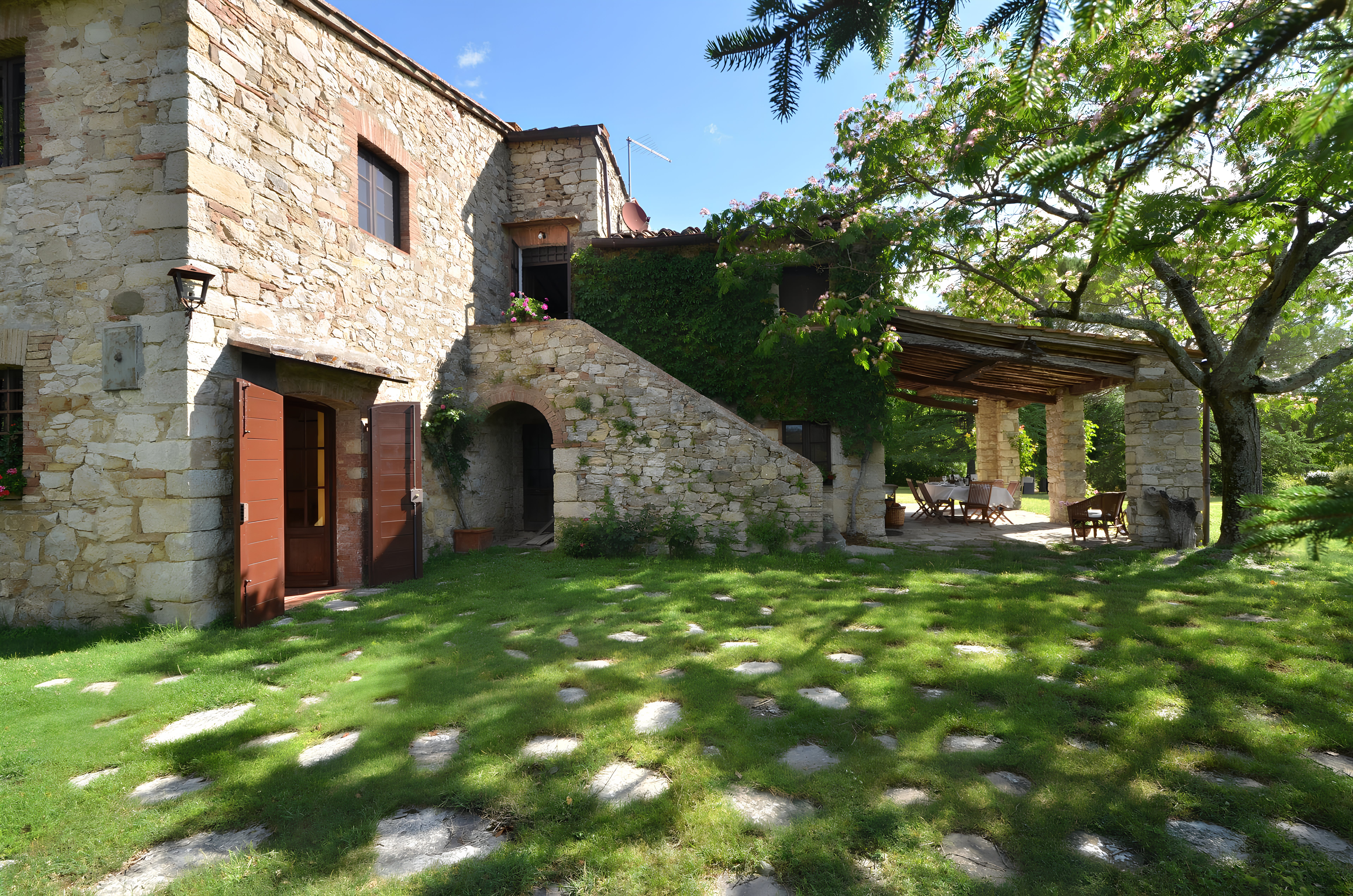 Villa Ambrato San Martino Siena: Luxury 4-Bedroom Villa with Pool, Siena, Tuscany