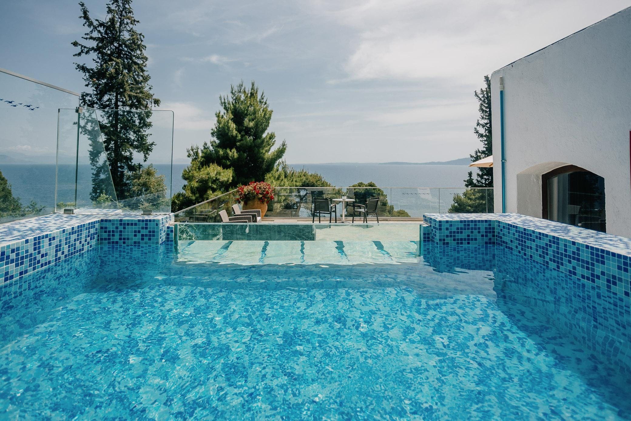 Villa Lysias Kanoni Corfu Town: Charming 1-Bedroom Apartment with Sea View and Pool, Corfu Town