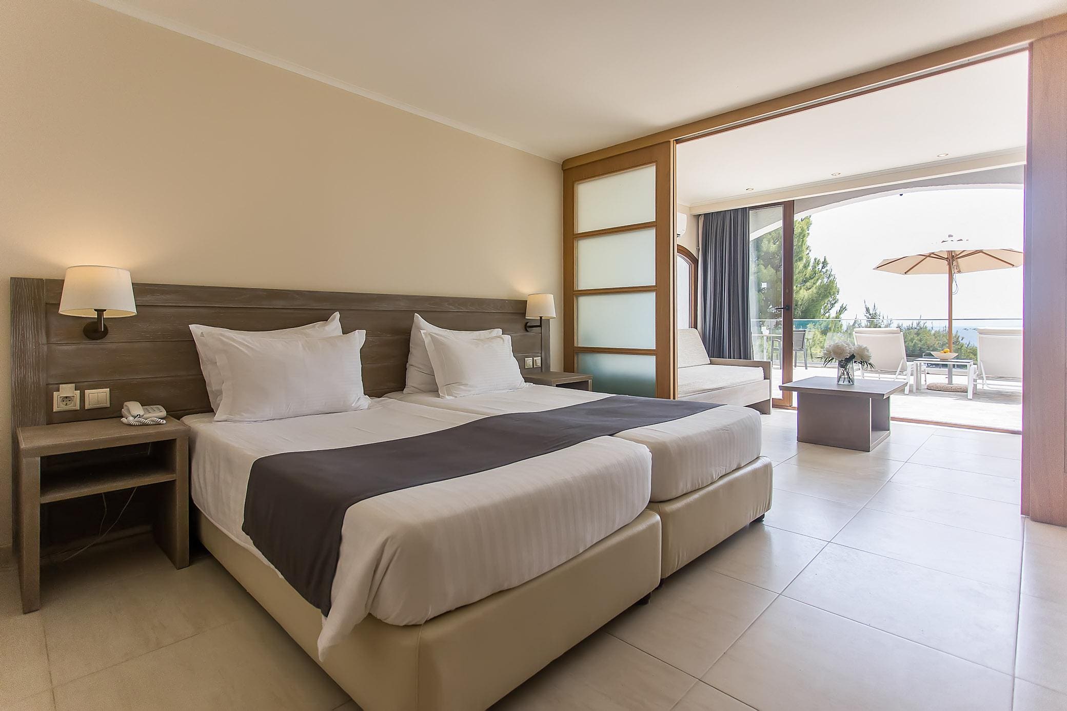 Villa Lysias Kanoni Corfu Town: Charming 1-Bedroom Apartment with Sea View and Pool, Corfu Town