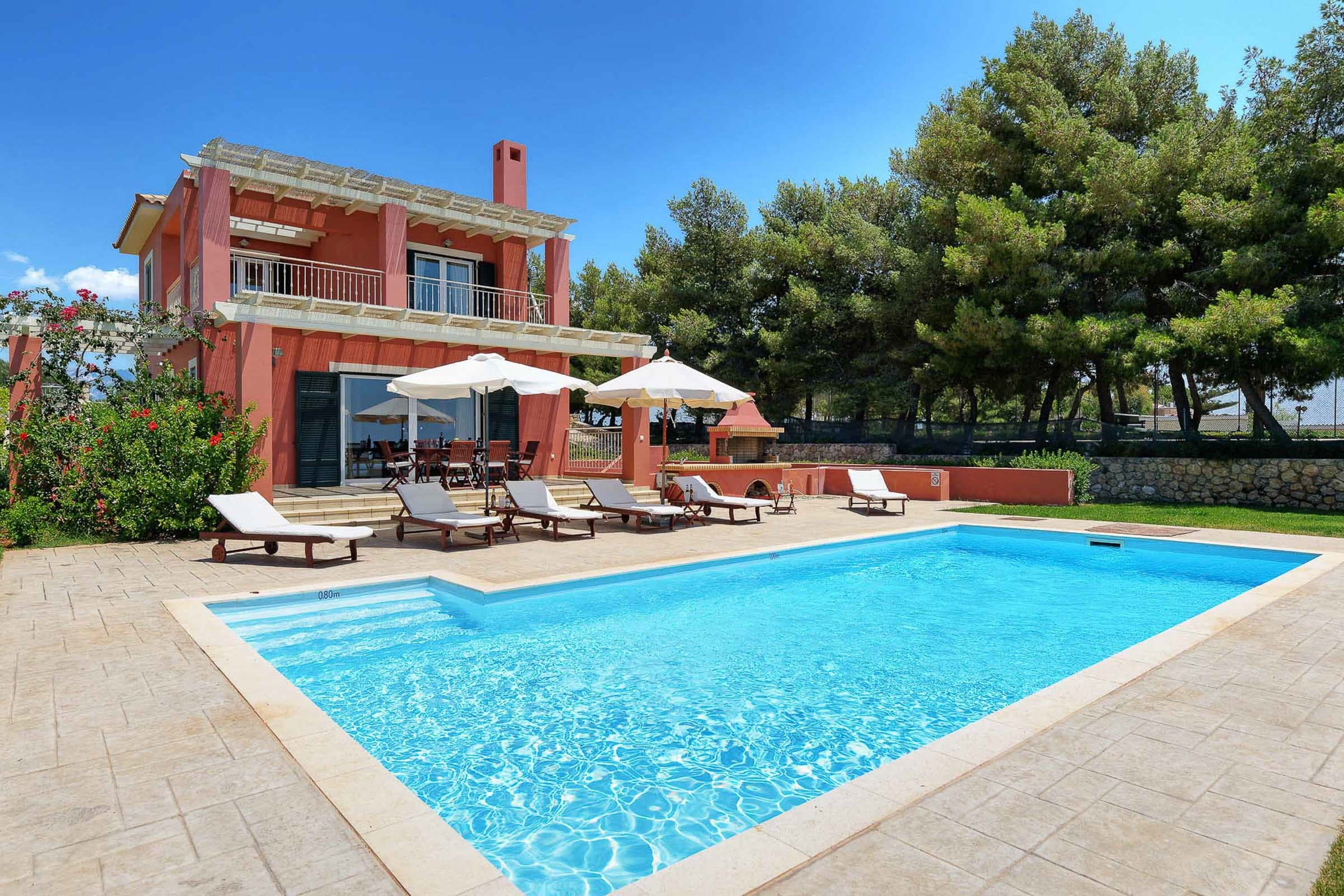 Villa Robola Argostoli: Luxury 4-Bedroom Apartment with Sea Views and Private Pool, Argostoli
