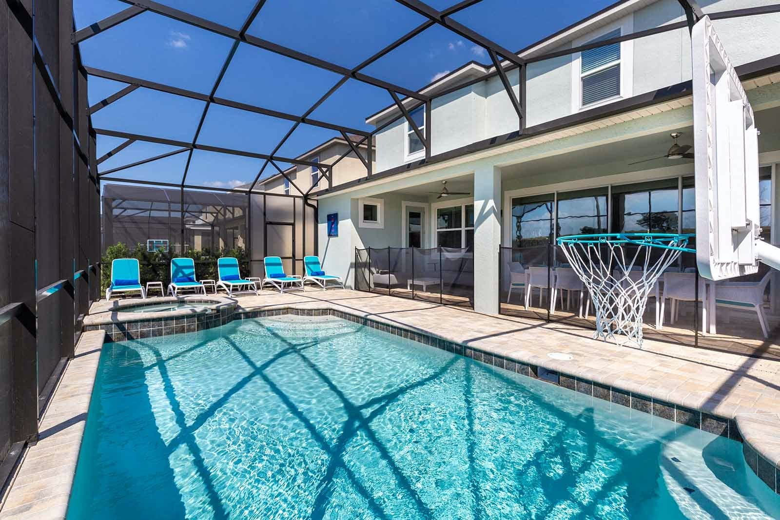 Villa Dorado Crystal River Florida: Luxury 9-Bedroom Villa with Private Pool and Hot Tub, Osceola County