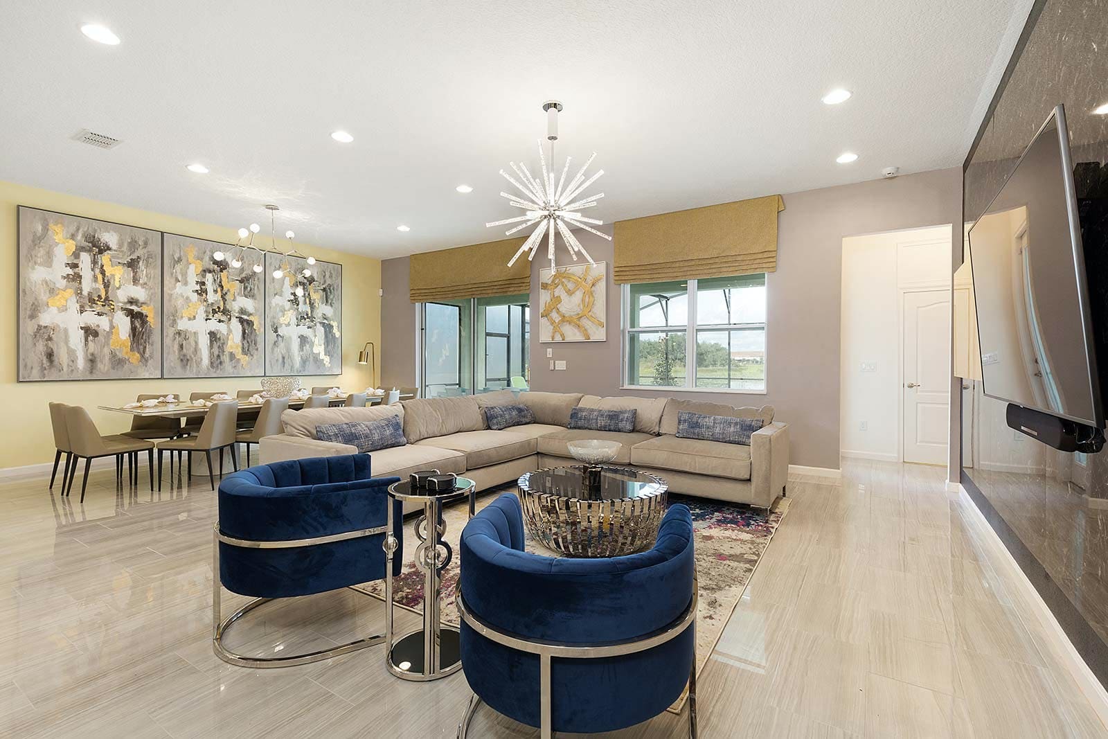Villa Carmesí Lakewood Florida: Luxury 10-Bedroom Villa with Pool, Tennis Court and Hot Tub, Polk County Florida
