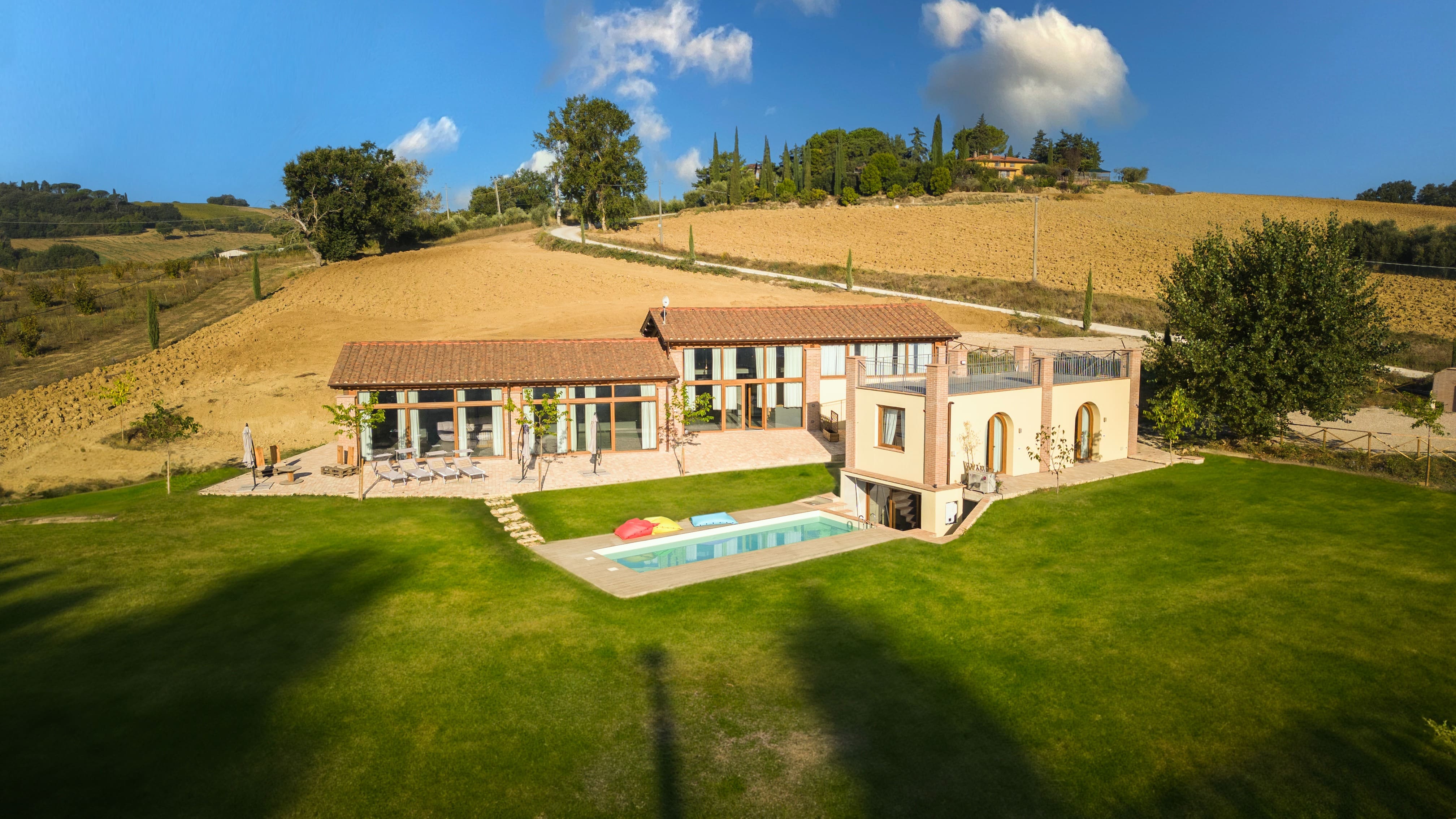 Villa Sagrantino Assisi: Luxury 3-Bedroom Villa with Pool and Air Conditioning, Umbria