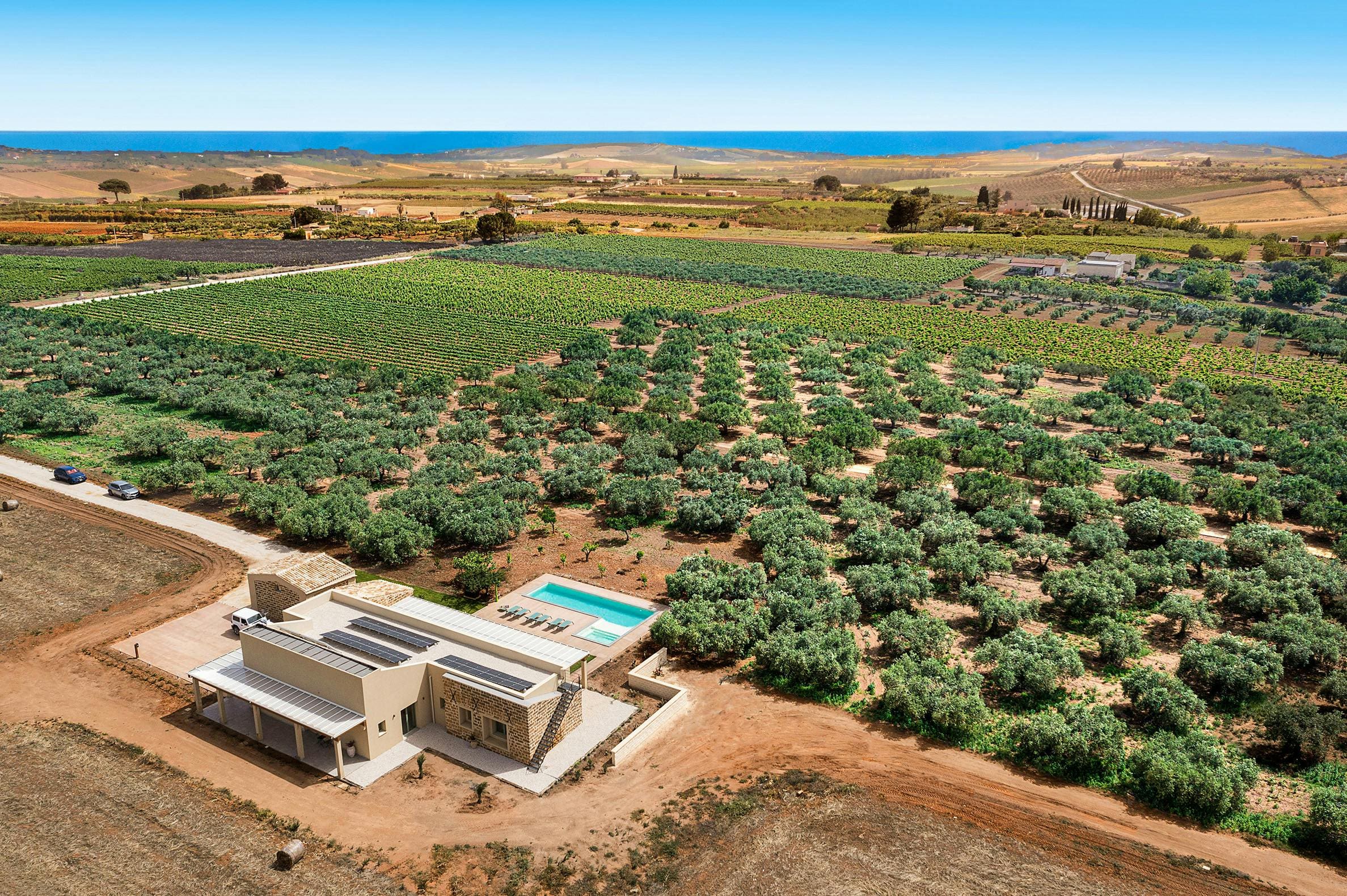 Villa Levante Selinunte Sicily: Luxury 4-Bedroom Villa with Seaview and Pool, Sicily