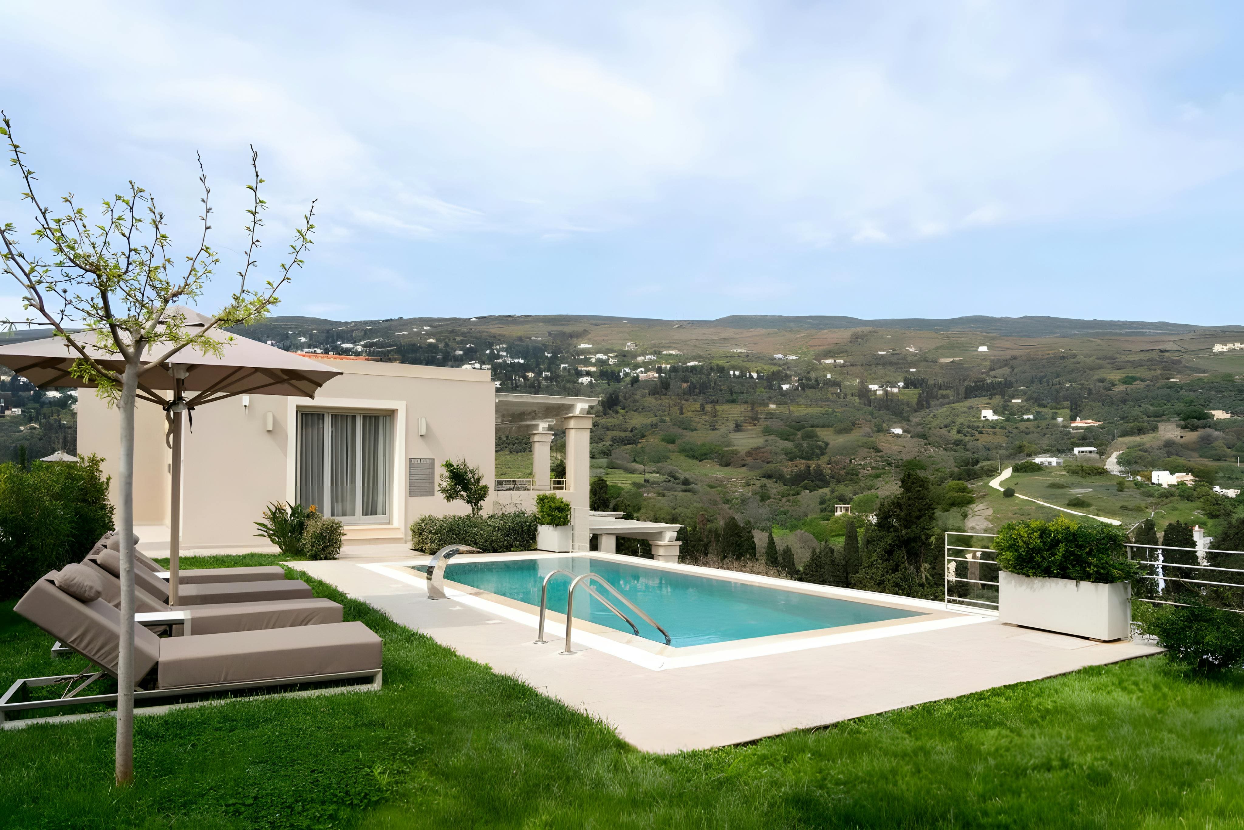 Villa Skini Andros: Luxury 2-Bedroom Villa with Private Pool and Air-Con, Andros