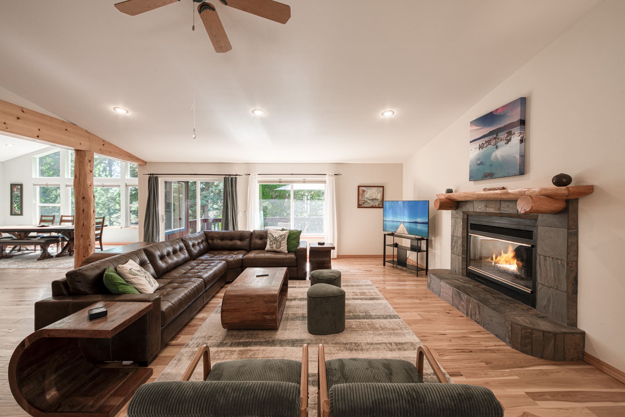 Villa Tallac Tahoe West Tahoe: Luxury 4-Bedroom Villa with Private Beach Access, West Tahoe