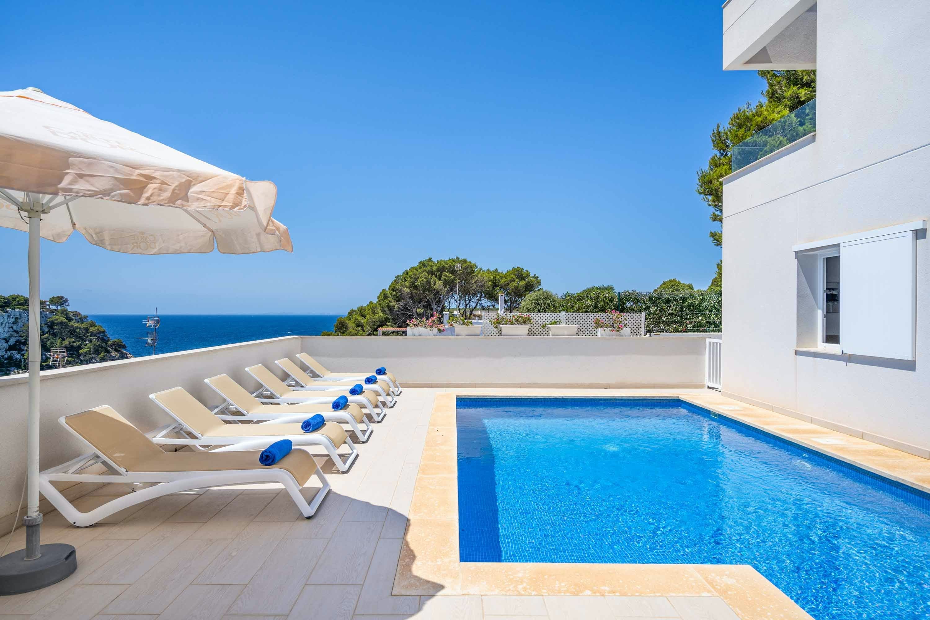 Villa Esmeralda Binibeca Ciutadella: Luxury 5-Bedroom Villa with Sea Views and Pool, Ciutadella