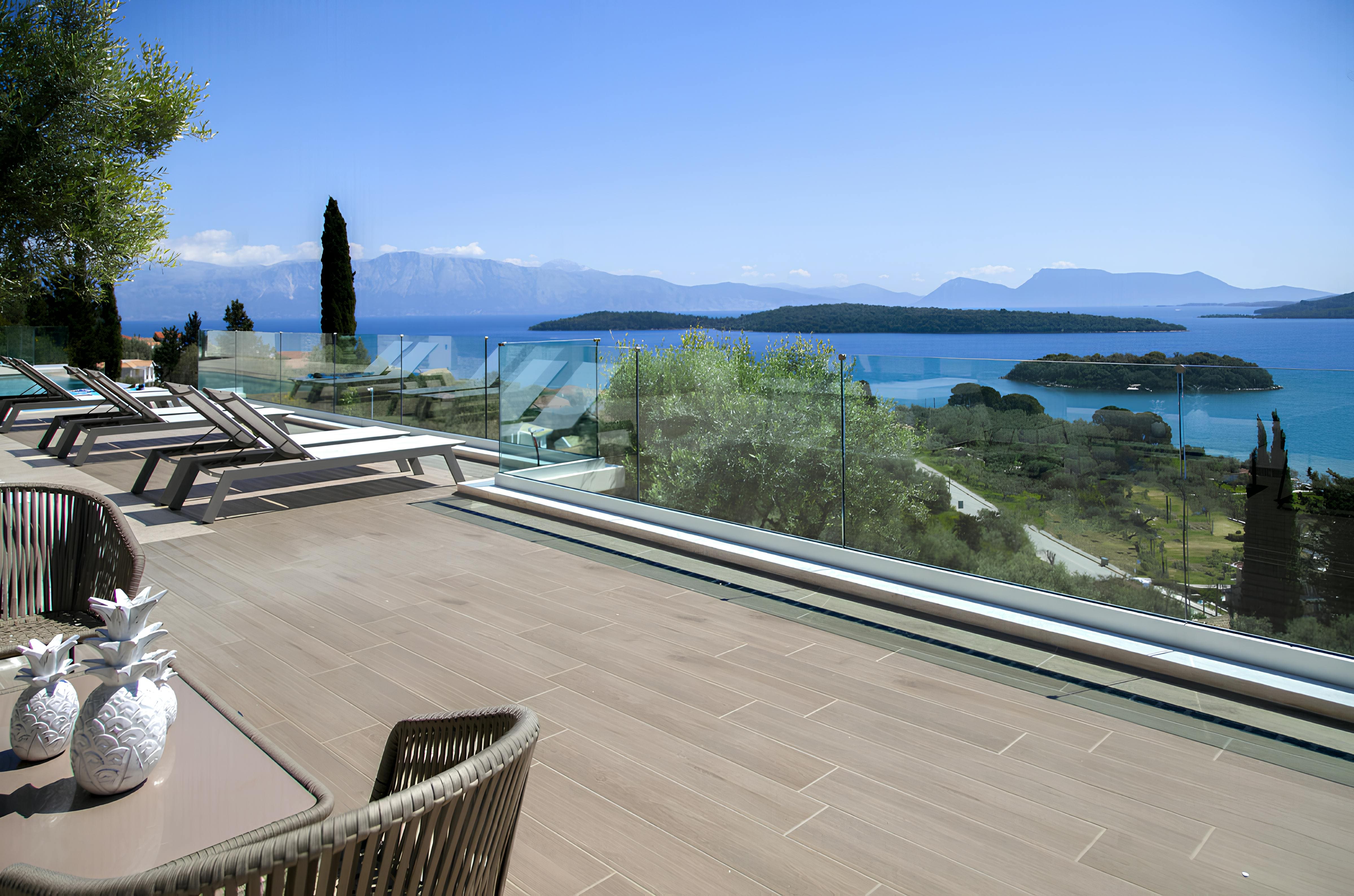 Villa Vasiliki Lefkada: Luxury 4-Bedroom Villa with Infinity Pool and Seaview, Lefkada