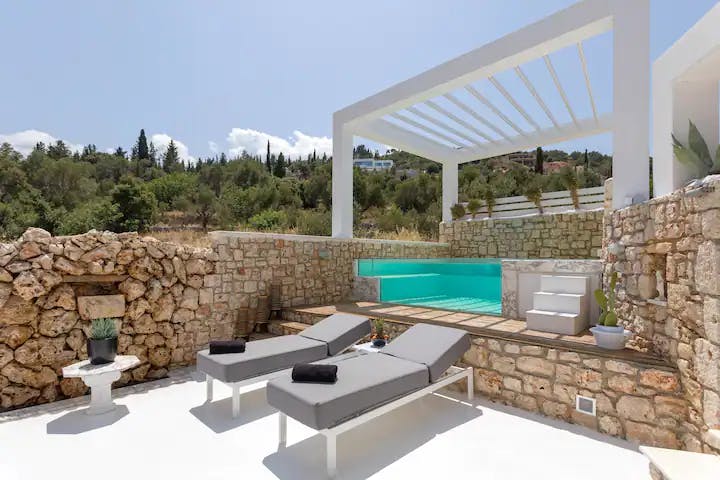 Villa Vasilikos Agios Nikolaos Agios Nikolaos: Charming 1-Bedroom Apartment Rental with Hot Tub and Sea Views, Agios Nikolaos