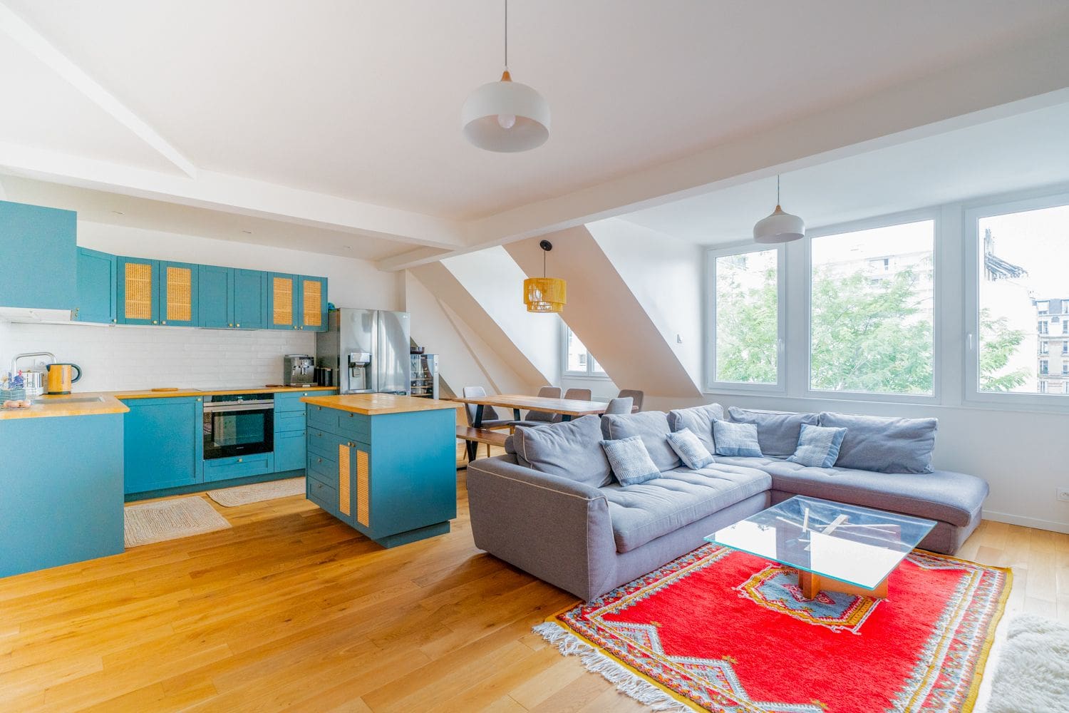Appartement Lumière Vaugirard Paris: 2-Bedroom Chic Loft with Spa in the Heart of Paris | Luxury