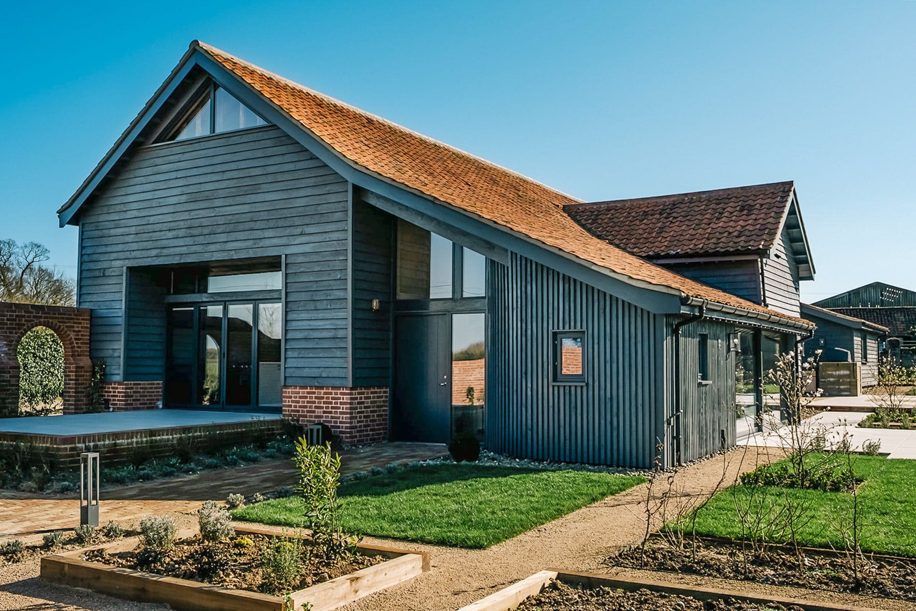 Barn Goldcrest Braiseworth Eye: 6-Bedroom Heritage Barn with Spa and Countryside Views in Ey