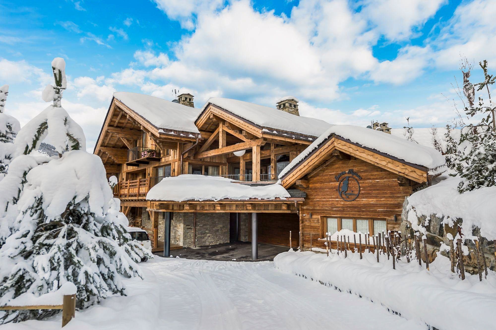 Chalet Cristallin Tougnète Méribel: 6-Bedroom Ski Chalet with Pool and Spa in the Heart of Merib