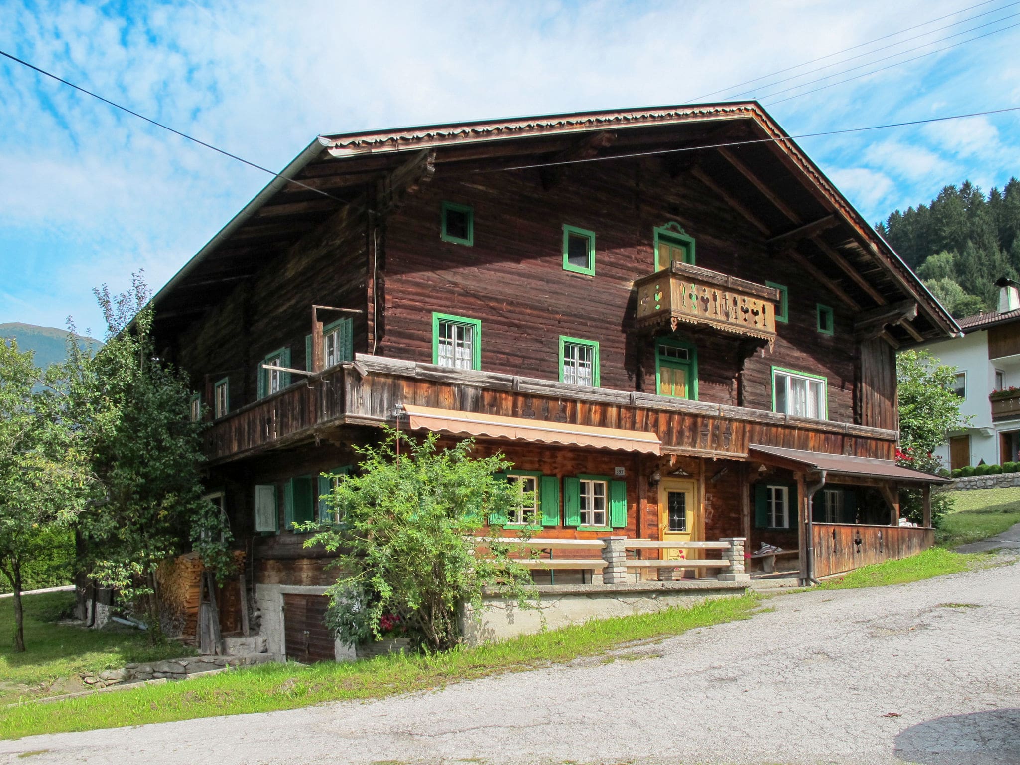 Chalet Leitnerhof Ramsau: Spacious 6-Bedroom Traditional Austrian Farmhouse Accommodating 25 Guests Near Mayrhofen Ski Resort