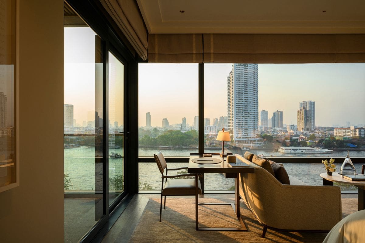 บ้าน จันทรา Charoenrat Bangkok: 1-Bedroom Riverfront Luxury Resort Rental in Bangkok with Sp