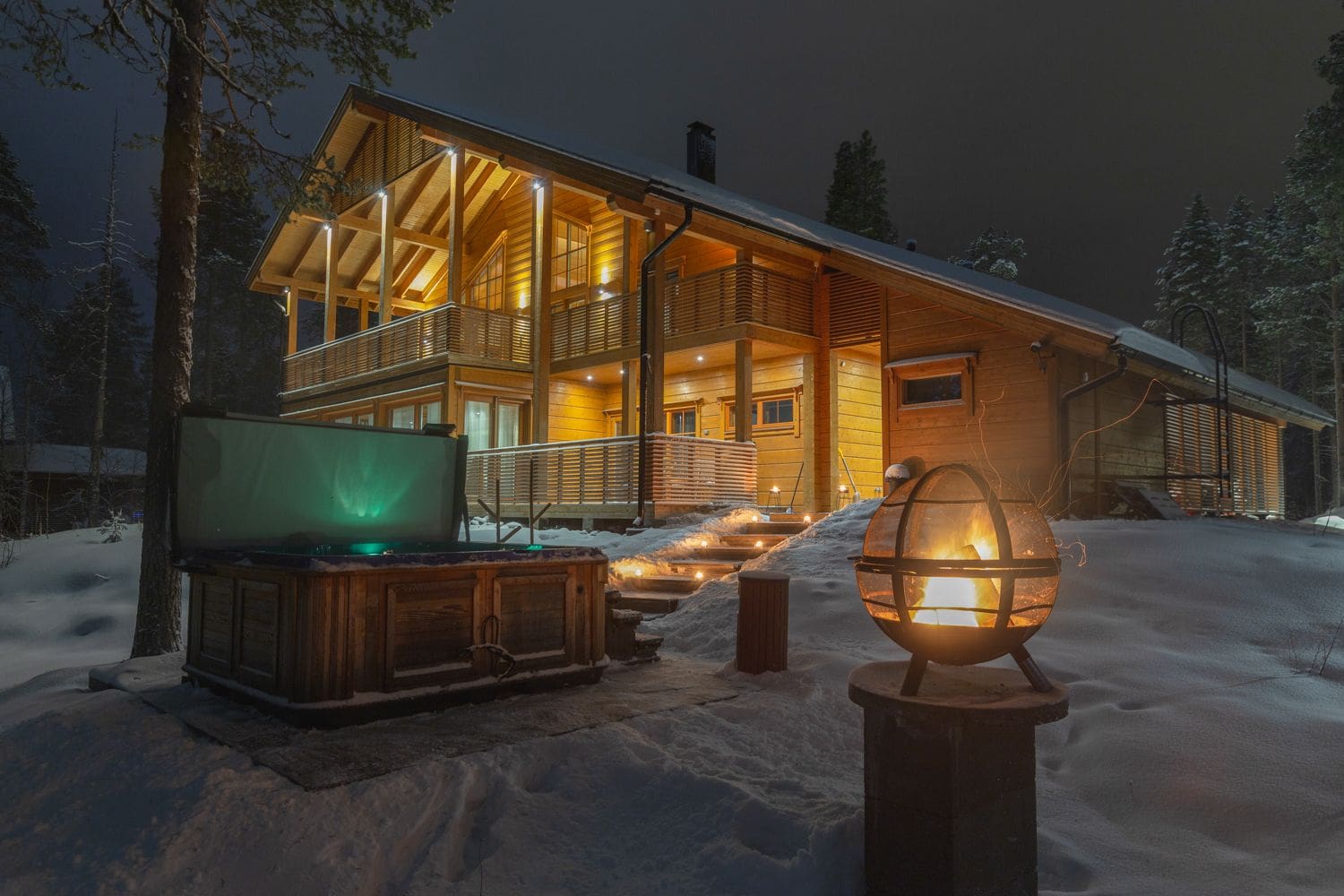 Huvila Revontuli Sirkka Levi: 6-Bedroom Villa with Hot Tub and Sauna in Levi, Kittilä, Fin