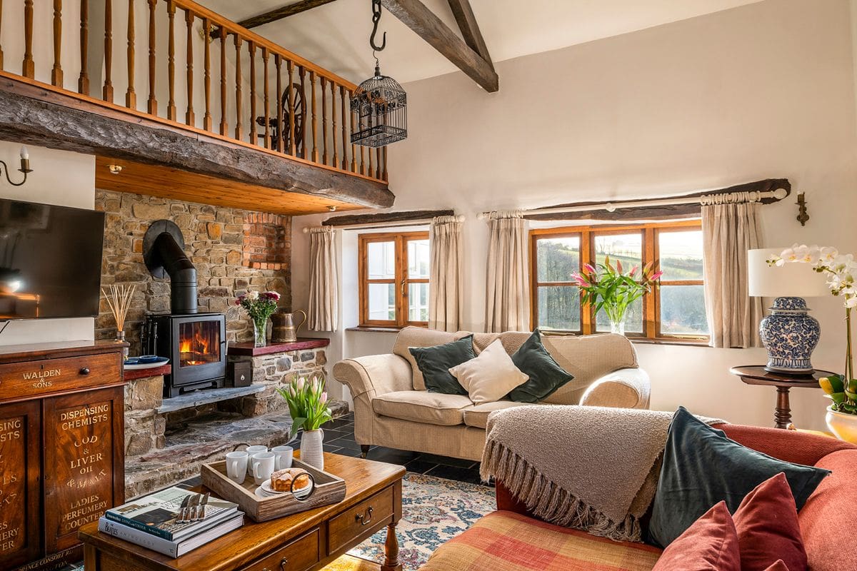 Manor Heather Torrs Ilfracombe: 3-Bedroom Historic Manor with Log Fires and Countryside View