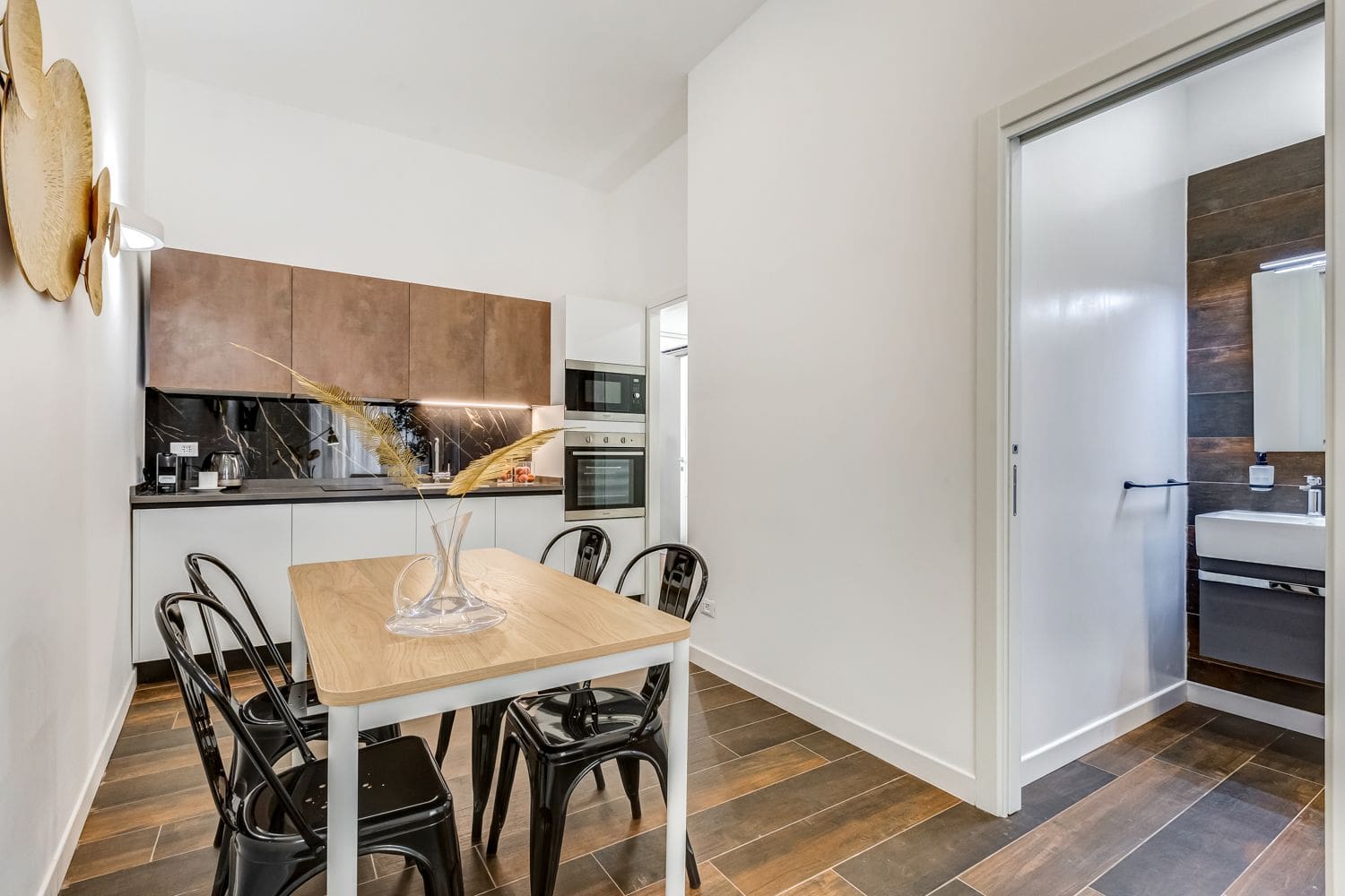 Palazzo Dorato Trastevere Rome: 2-Bedroom Luxury Apartment Rental Rome with Spa and Private