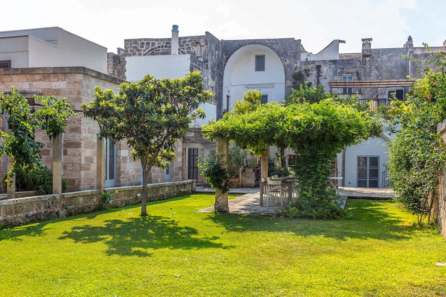 Palazzo Tramontana Arnesano Lecce: 5-Bedroom Historic Palazzo with Spa Near Lecce’s Baroque Hea