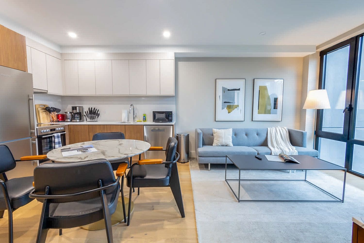 Villa Amberlicht Dumbo Brooklyn: 1-Bedroom Urban Retreat with Air-Con in Iconic Brooklyn New