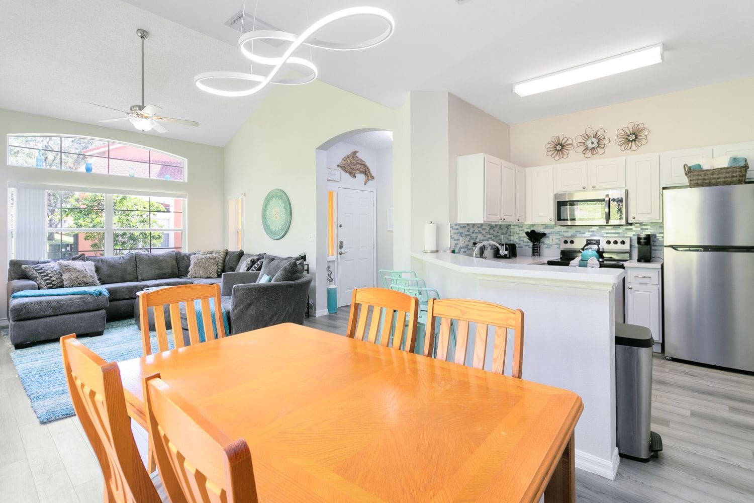 Villa Cypress Emerald Orlando: 4-Bedroom Luxury Townhouse Near Disney with Spa & Tennis in
