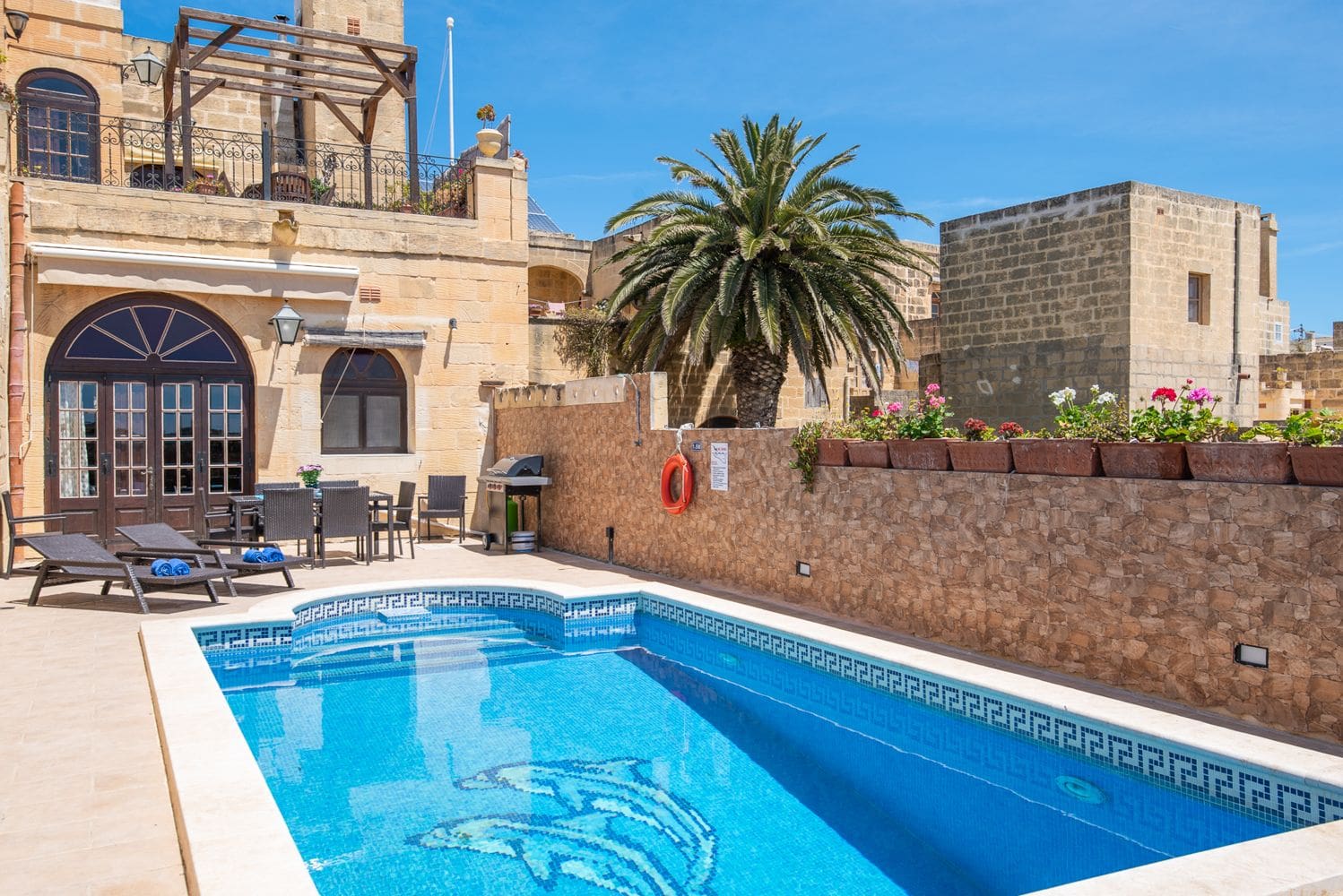 Villa Dawl Dwejra San Lawrenz: 4-Bedroom Limestone Villa with Private Pool and Spa in San L
