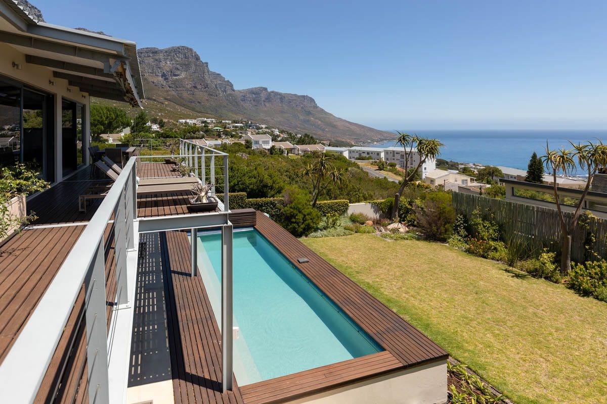 Villa Diamant Kloof Camps Bay: 5-Bedroom Oceanview Villa with Heated Pool and Spa in Camps