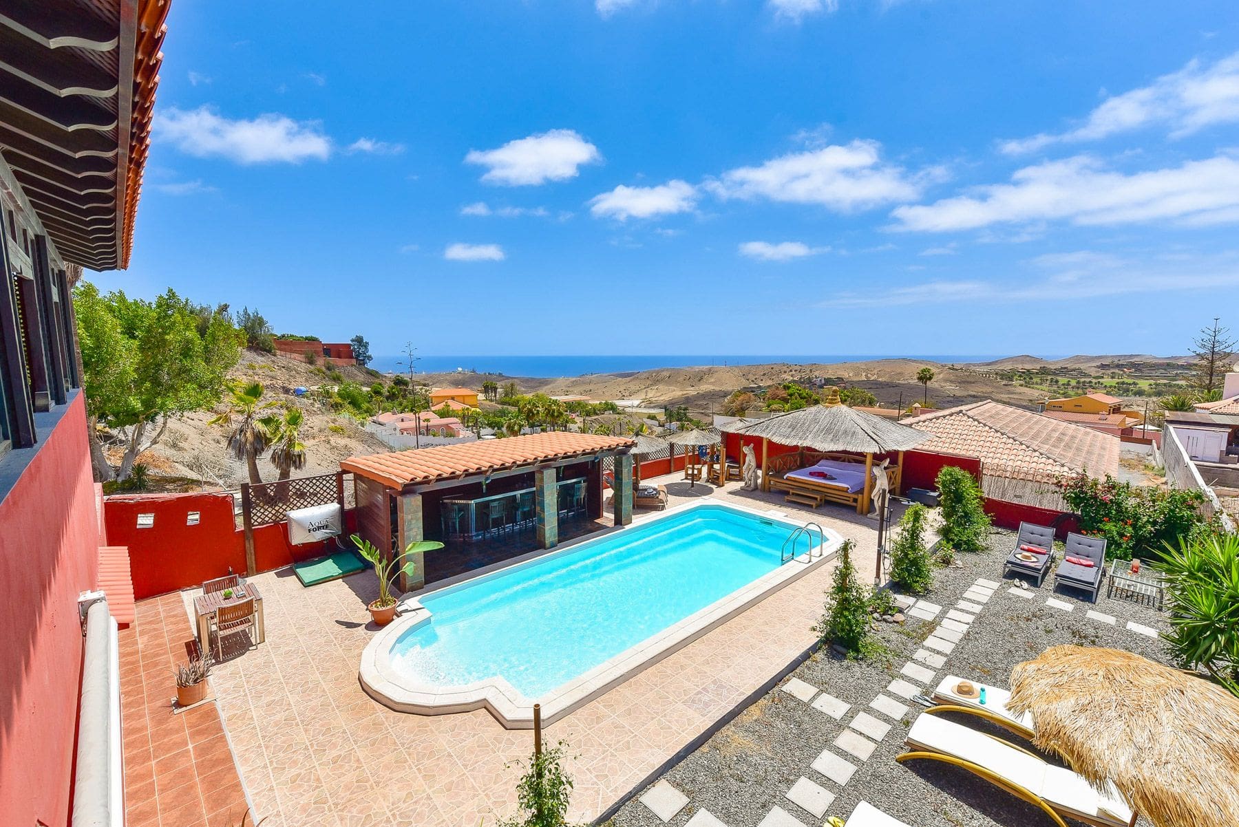 Villa Dorada Vegueta LasPalmas: 7-Bedroom Villa with Heated Pool and Spa in Southern Gran Ca