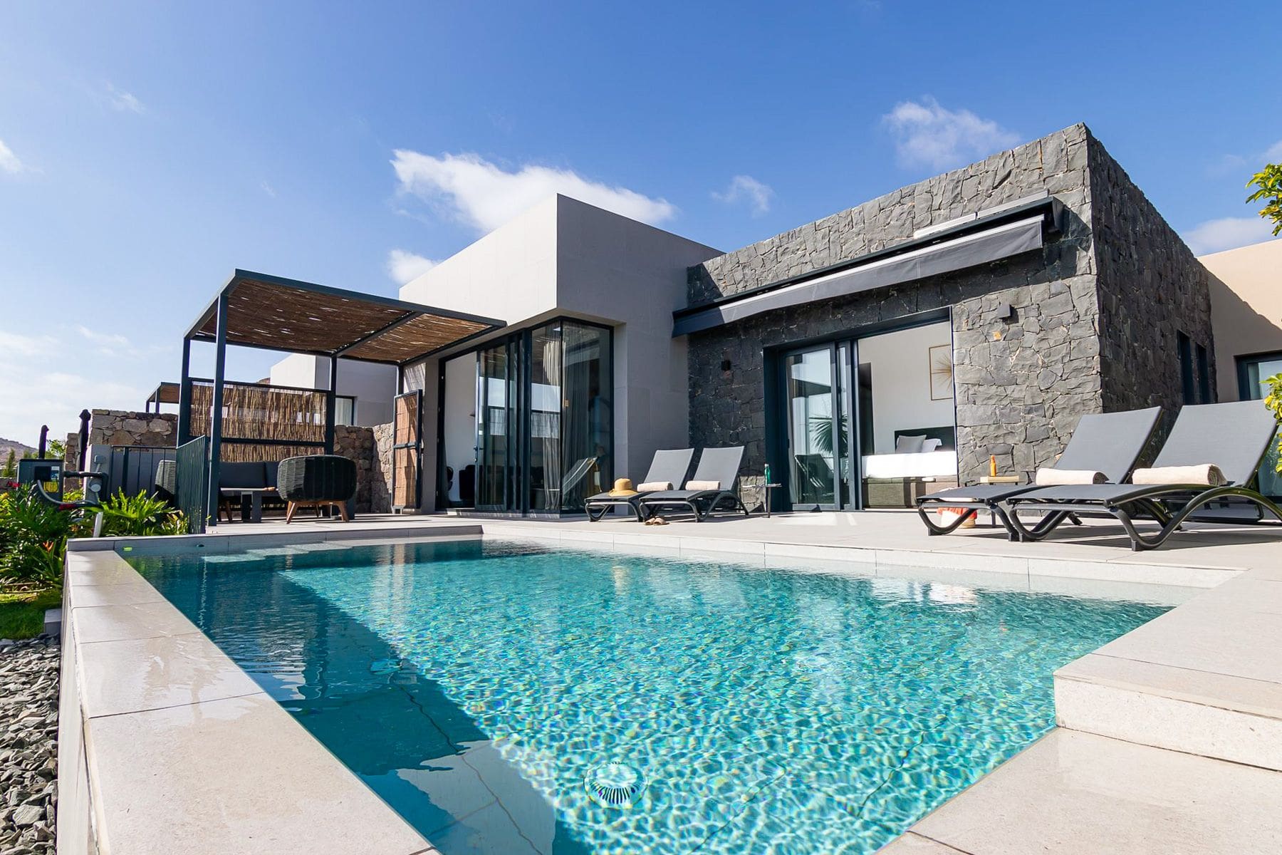 Villa Dorada Vegueta Palmas: 2-Bedroom Villa with Heated Infinity Pool on El Salobre Golf