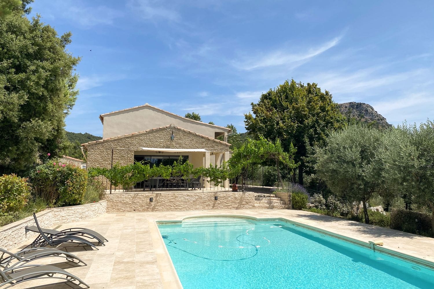 Villa Lumière Bimont Vauvenargues: 5-Bedroom Villa with Mont Sainte-Victoire Views in Vauvenarg