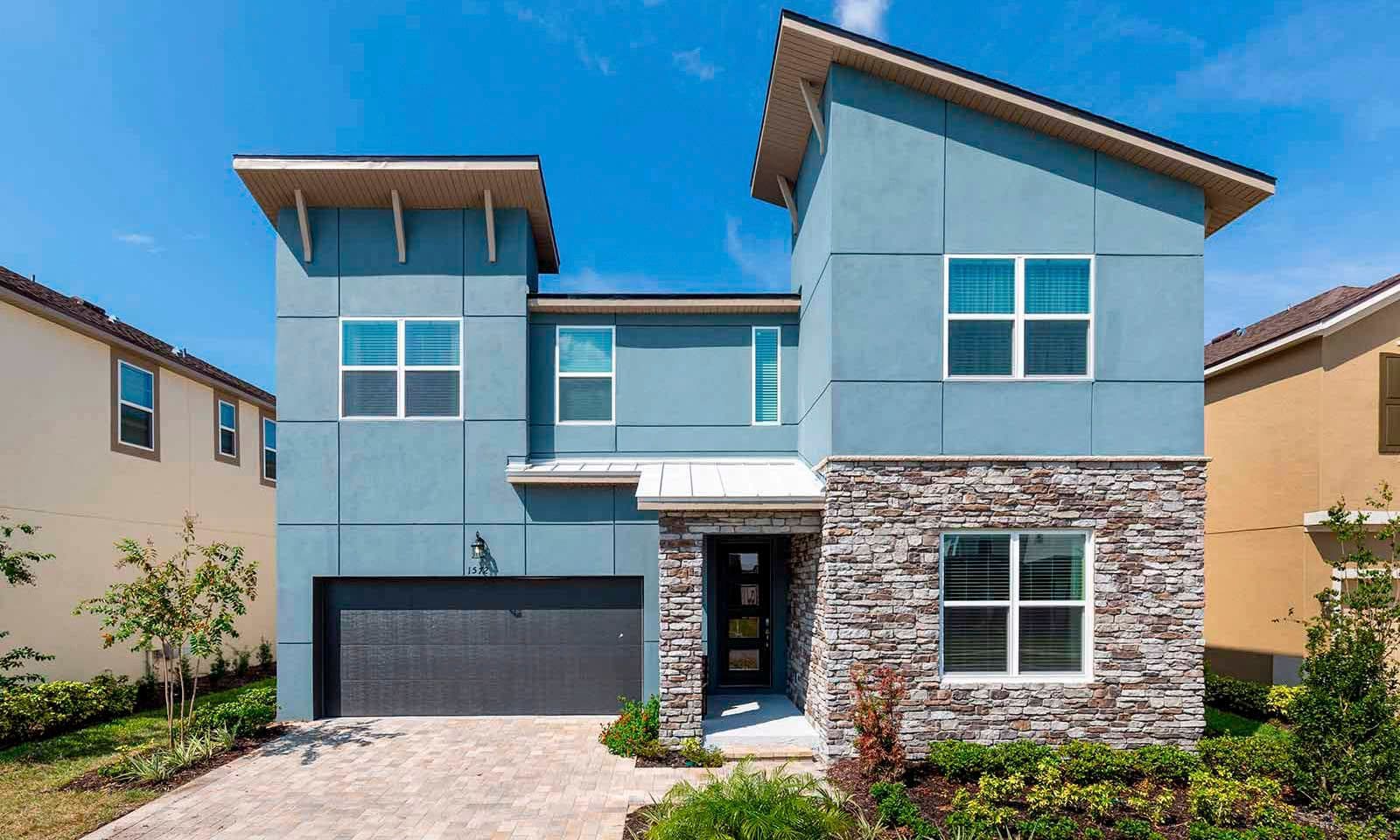 Villa Magnolia Solara Kissimmee: 8-Bedroom Resort Villa with Pool Access Near Orlando Theme P