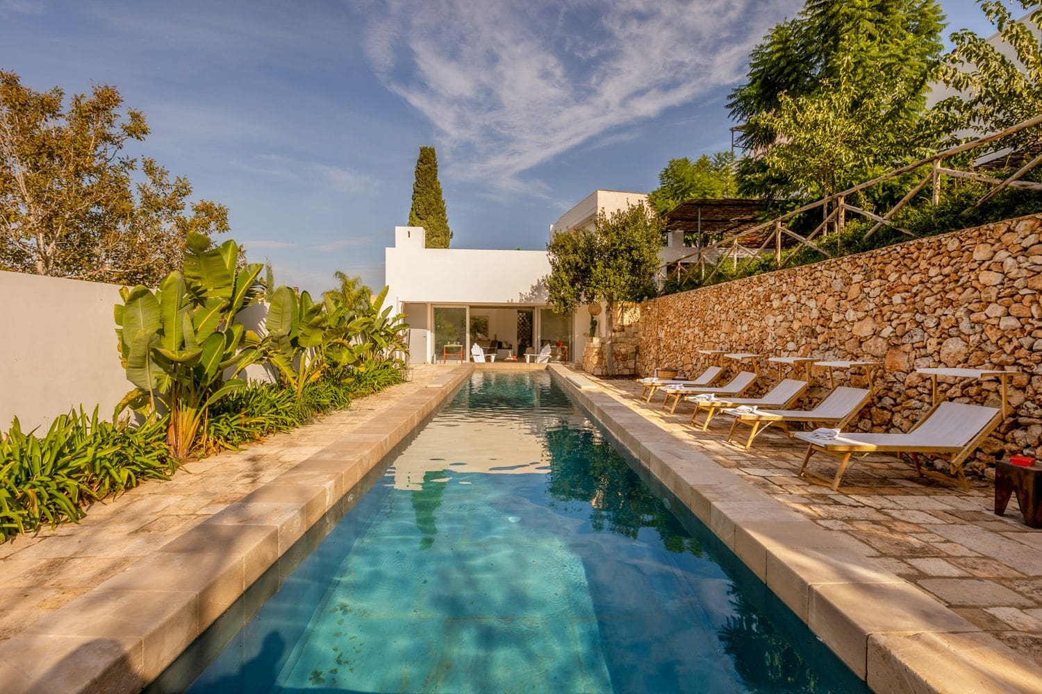 Villa Melograno Melpignano Lecce: 5-Bedroom Historic Villa with Spa, Pool & Tennis Court in Le