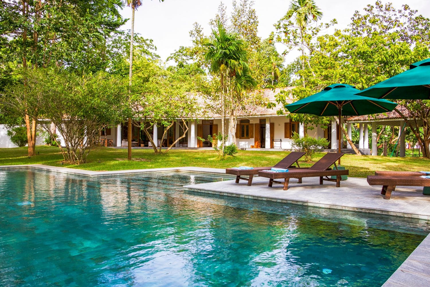 Villa Samanala Goraka Ahangama: 4 Bedroom Villa with Infinity Pool Near Galle, Southern Sri