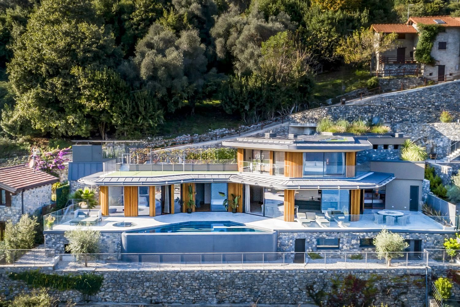 Villa Splendore Brunate Como: 5-Bedroom Infinity Pool Villa with Lake Views in Como, Lake