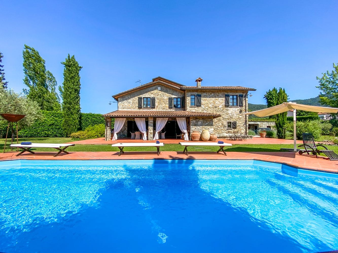 Villa Tramontana Riomaggiore Monterosso: 4 Bedroom Villa with Private Pool and Hot Tub near Cinque Te