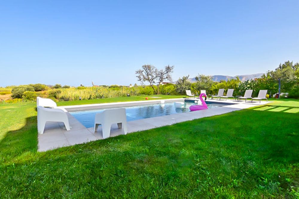 Villa Tramonto Segesta Trapani: 5-Bedroom Villa with Spa, Gym & Countryside Views in Western